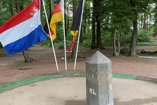 Les Trois Bornes (Drielandenpunt) à Vaals