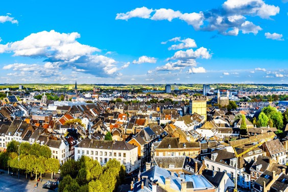 Explore the impressive surroundings of Maastricht