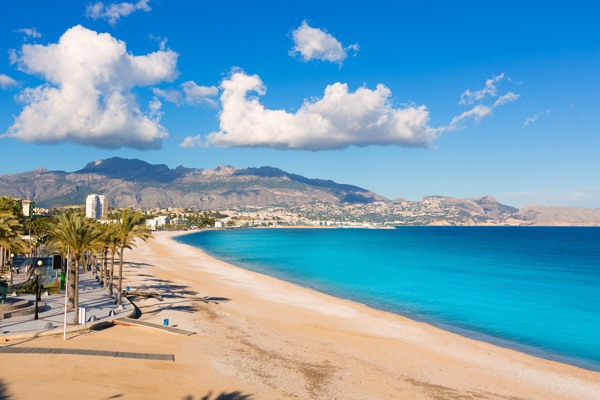 What to do during your beach holiday in Costa Blanca?