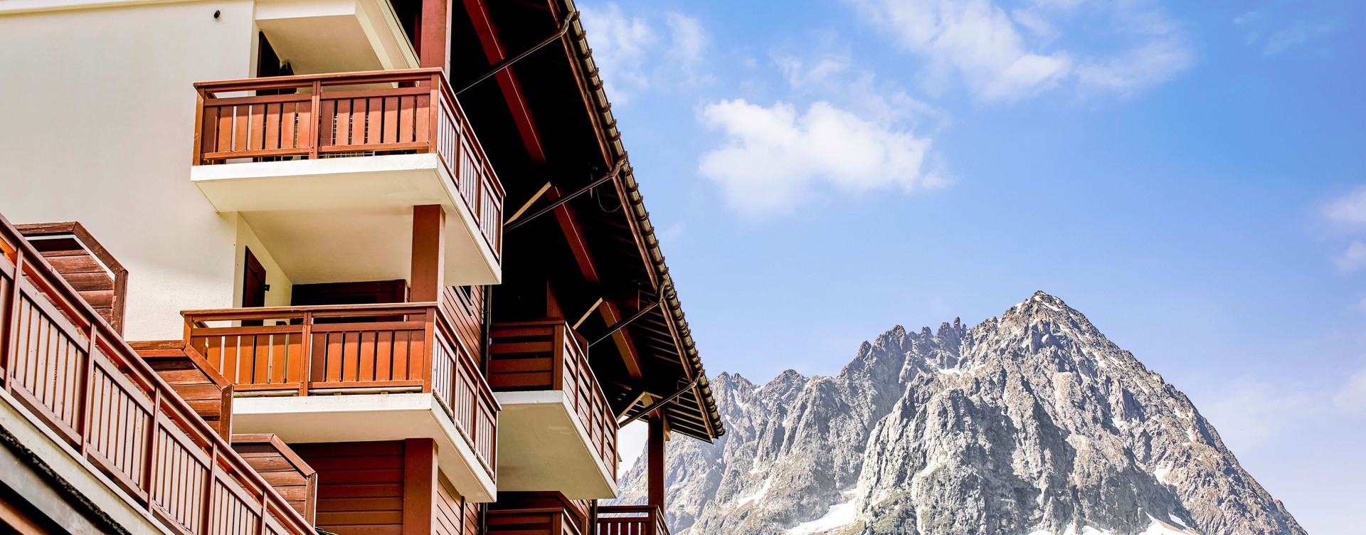 Stay in the enchanting valley 
at the foot of Mont Blanc