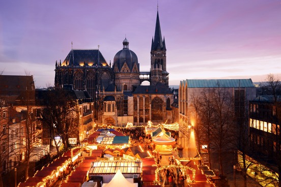 Kerstmarkt van Aken in de Eifel