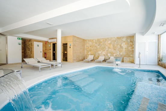 Relax in the spa wellness centre