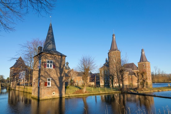 Bezoek nabij Heerlen het prachtige Kasteel Hoensbroek