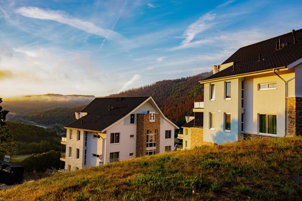 Boek je herfstverblijf op Dormio Resort Eifeler Tor en geniet van prachtige uitzichten