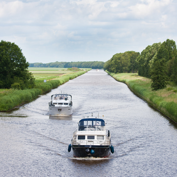 Geniet van verschillende watersporten op de Friese meren