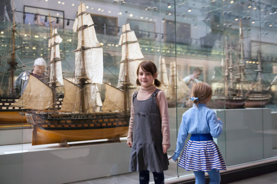 Intérnate en la historia marina en el museo marítimo muZEEum
