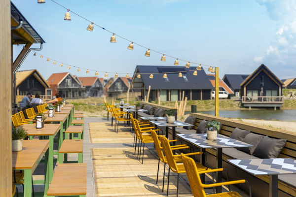 Restaurant am Spielstrand im Dormio Resort Nieuwvliet-Bad