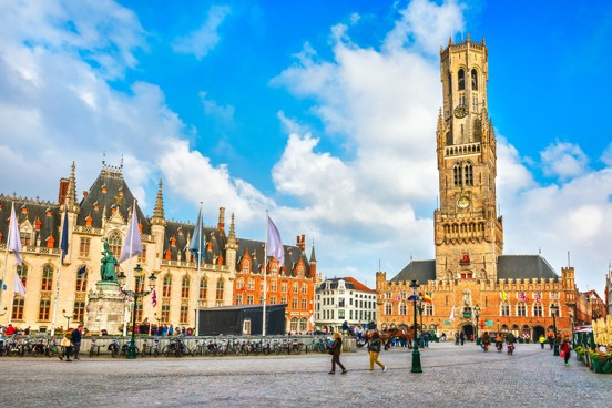 Admirez le magnifique site du patrimoine mondial de l’UNESCO : le beffroi de Bruges