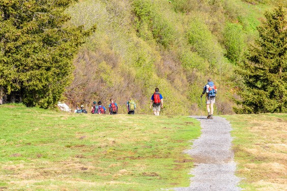 Hike challenging trails during your autumn holidays in Obertraun