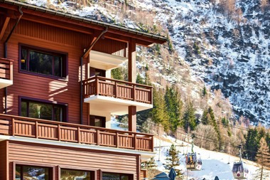 Dormio_Resort_Les_Portes_Du_Mont_Blanc_Vallorcine_Resort_Exterior_Winter_037.jpg