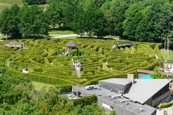 Explore the beautiful Limburg hills during your holiday in Maastricht and visit the labyrinth at Drielandenpunt in Vaals