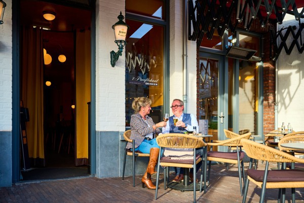 Cafés, bars et restaurants á Dormio Hotel De Prins van Oranje
