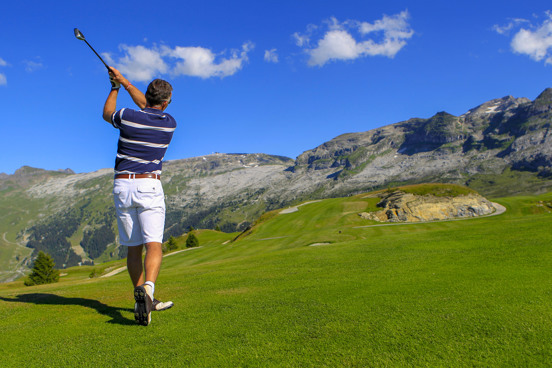 Golfplatz Les Carroz mit fantastischer Aussicht