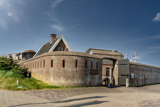 Eintauchen in die Geschichte im Fort Kijkduin