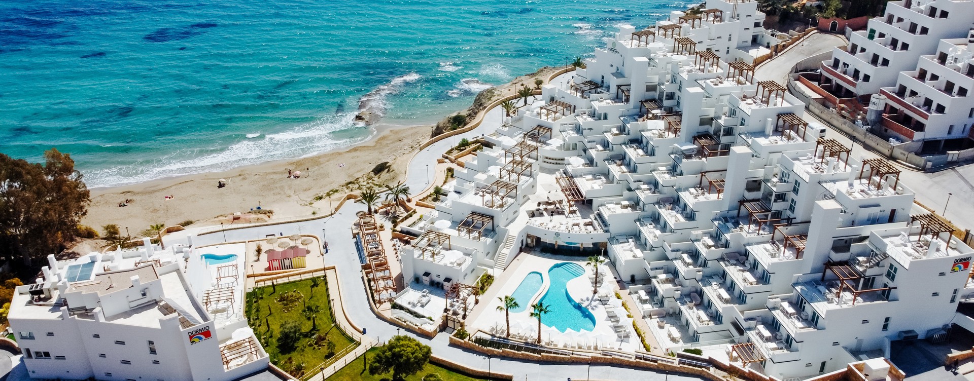 Genieten vanaf uw eigen appartement,
direct aan het strand